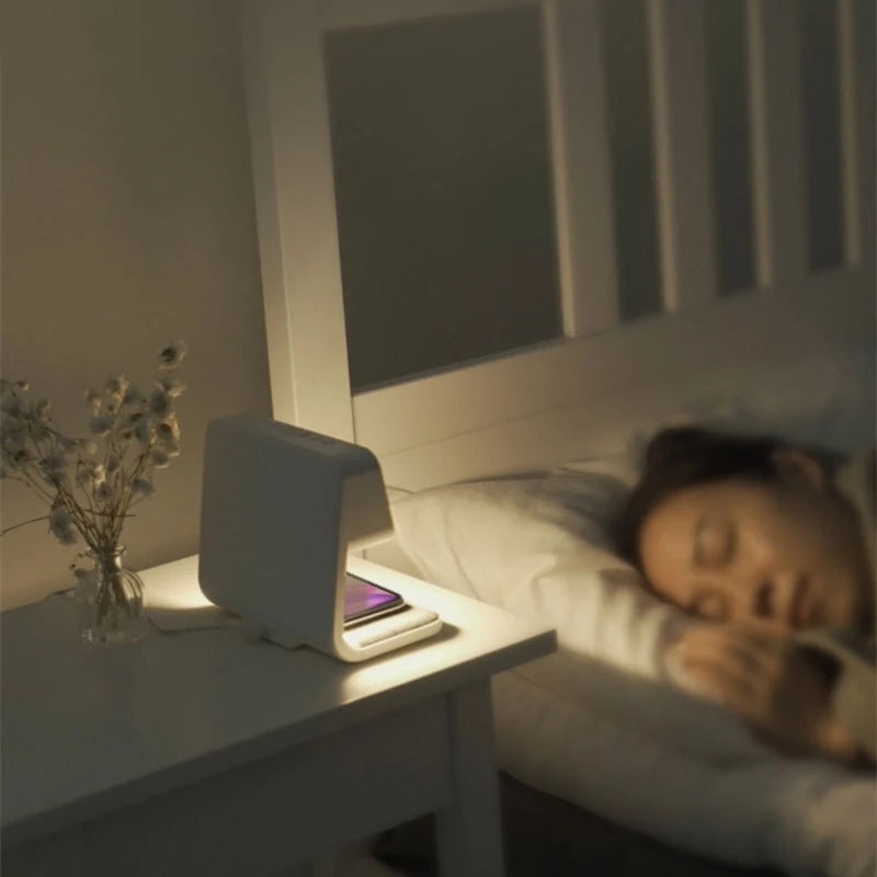 3 In 1 Bedside Lamp Wireless Charging, Alarm Clock.